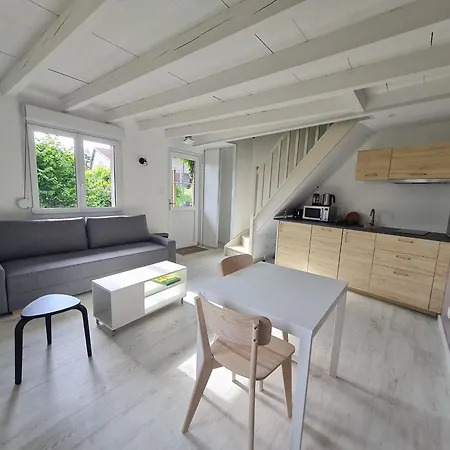 Petit Nid Cosy Entre Vignes Et Foret, Inclus Avec Terrasse Privative - Fr-1-584-291 *